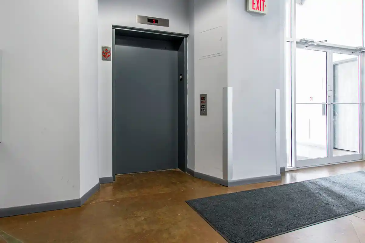 Lobby Elevator