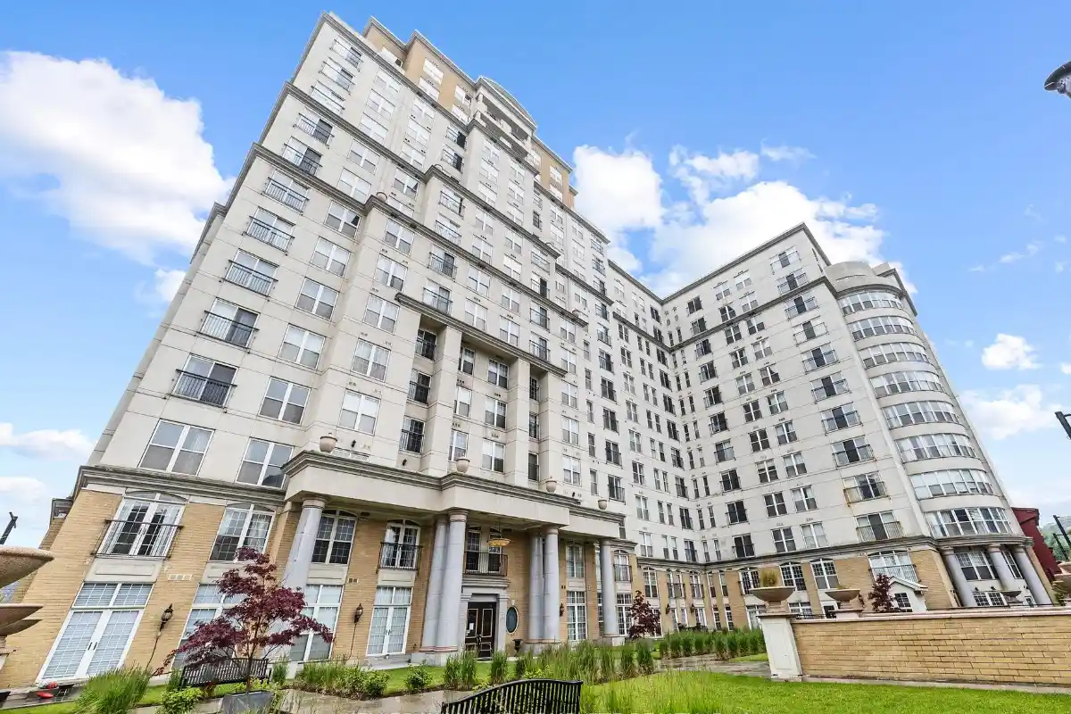 Chateau Royale at 135 James Street South, Hamilton Ontario