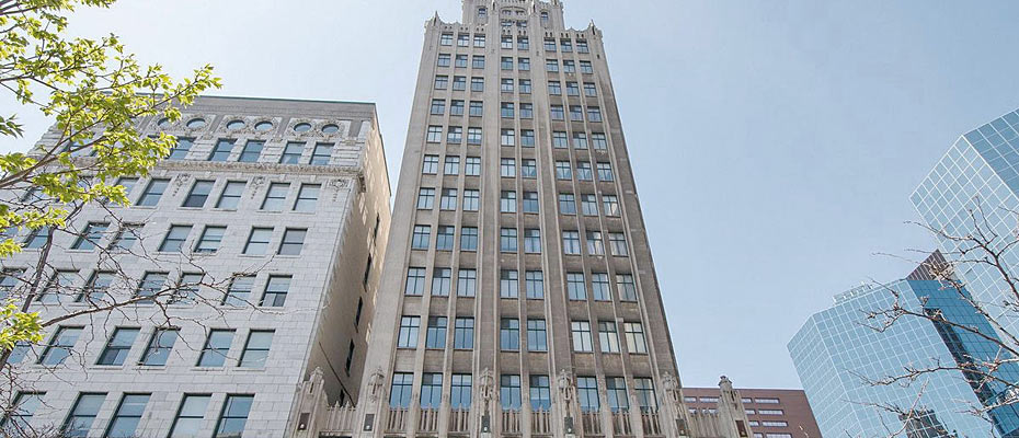 36 James Street South, Hamilton - The Pigott Building condominiums in downtown Hamilton